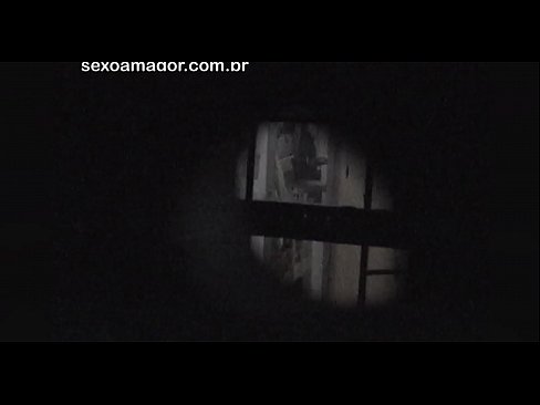 ❤️ Блонді таємно знімає на відео сусідський вуайерист, прихований за порожнистими цеглами Якісний секс на uk.pornsos-com.ru ☑